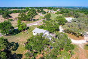 Luxury 23-ac Ranch Casita with Hot tub